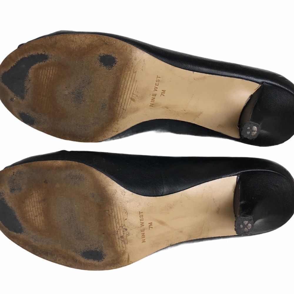 Nine West Set of 3 Pairs of Size 7 Shoes (Flawed) - Picture 8 of 17